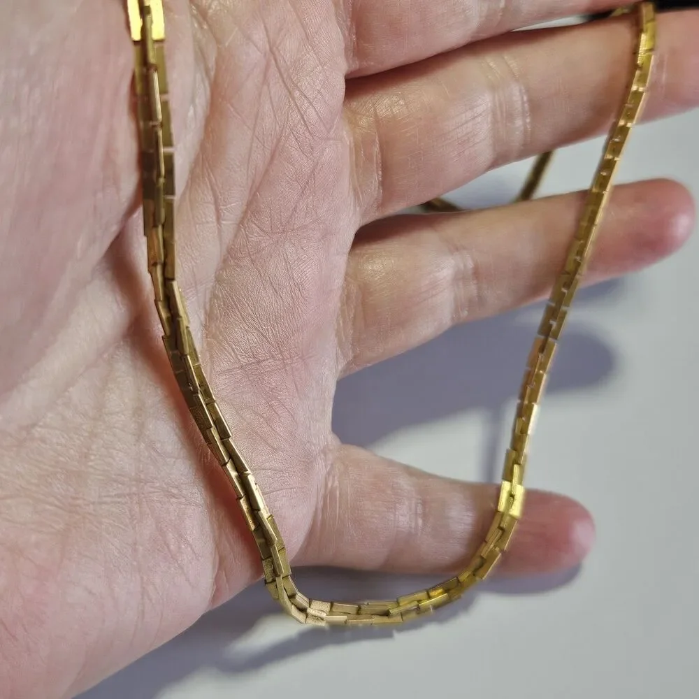 Gold Tone Chunky Chain Necklace 18
